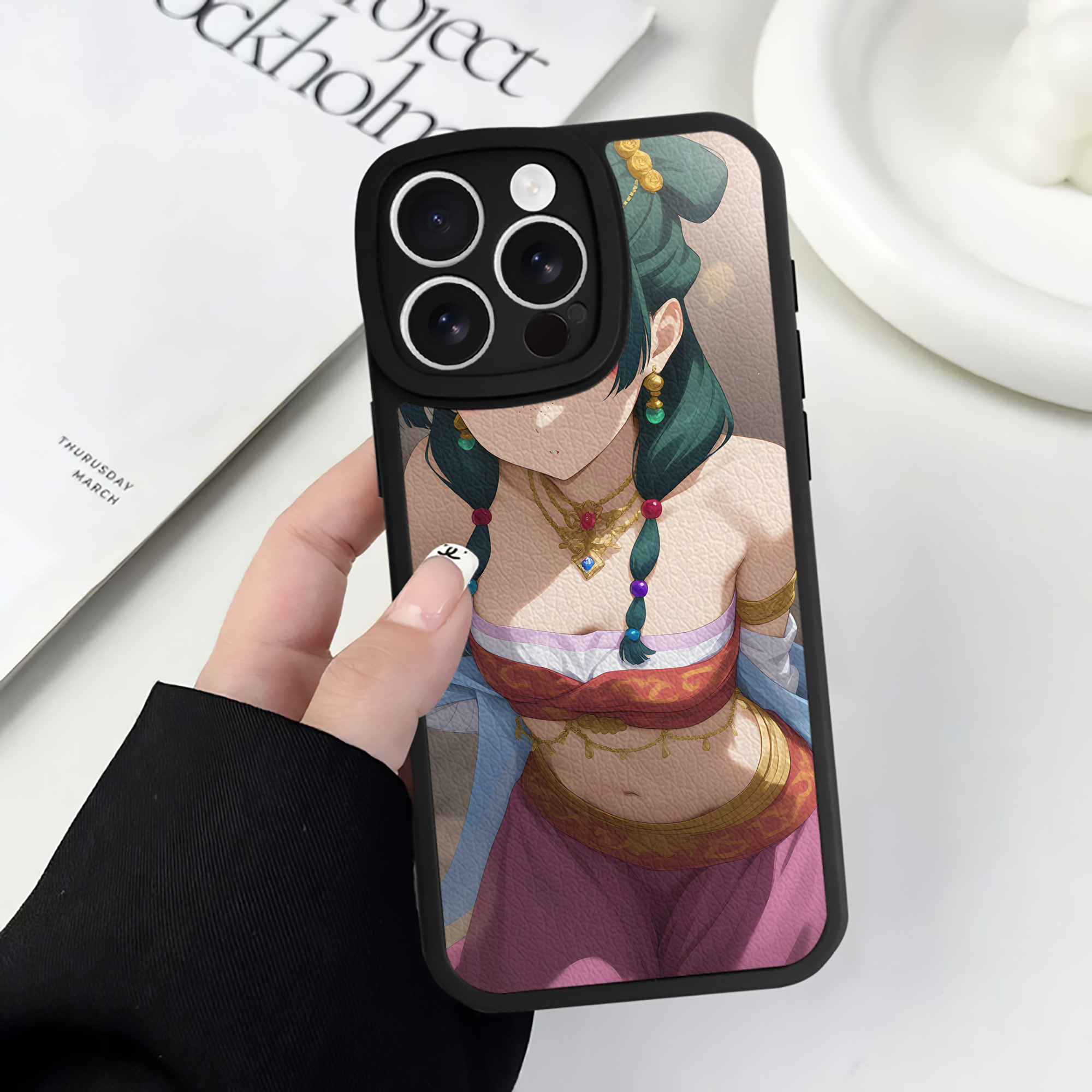 （画像用） 薬屋のひとりごと The Apothecary Diaries 【iPhone 16シリーズ対応】シリコンスマホケース（レザー調） 材質：シリコン